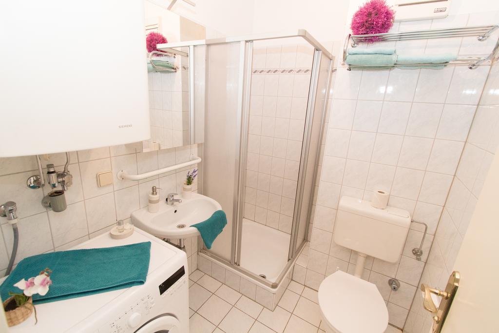 Apartment Wichtelgasse Wina Bagian luar foto